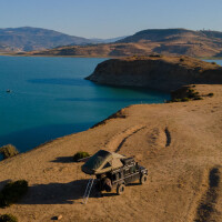 Adventure 165 Tente de toit Olive avec filet de rangement