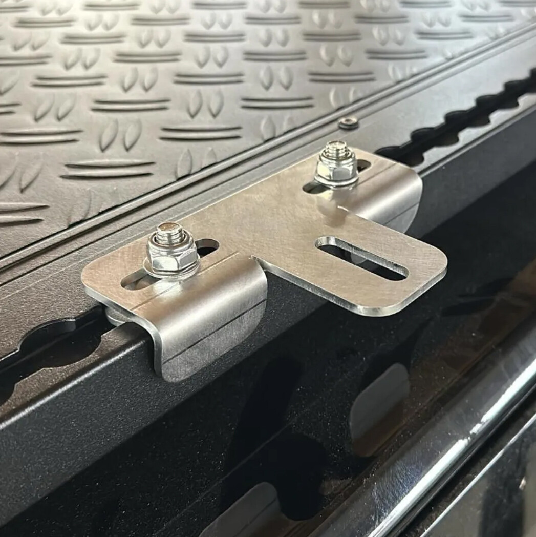 Adaptateur de tente de toit Black Sheep Ineos Grenadier pour plateforme de toit